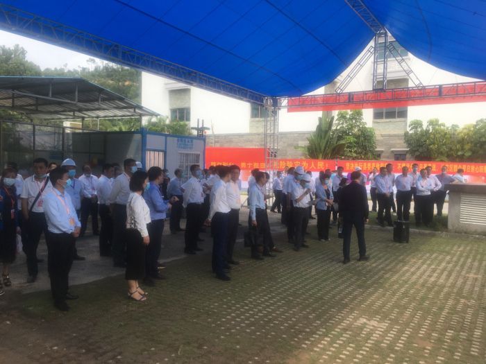 52視察現(xiàn)場。劉彩鳳 攝.jpg