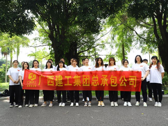 座談會現(xiàn)場。楊桂峰 攝（修圖）.jpg