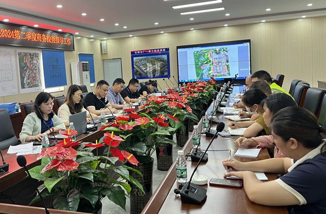 檢查反饋會(huì)現(xiàn)場(chǎng)。梁海燕攝（修圖）.jpg