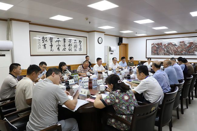 會(huì)議現(xiàn)場(chǎng)。施朝寧 攝（修圖）.jpg